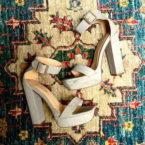 Liliana Ankle Strap Gray Platform Shoe